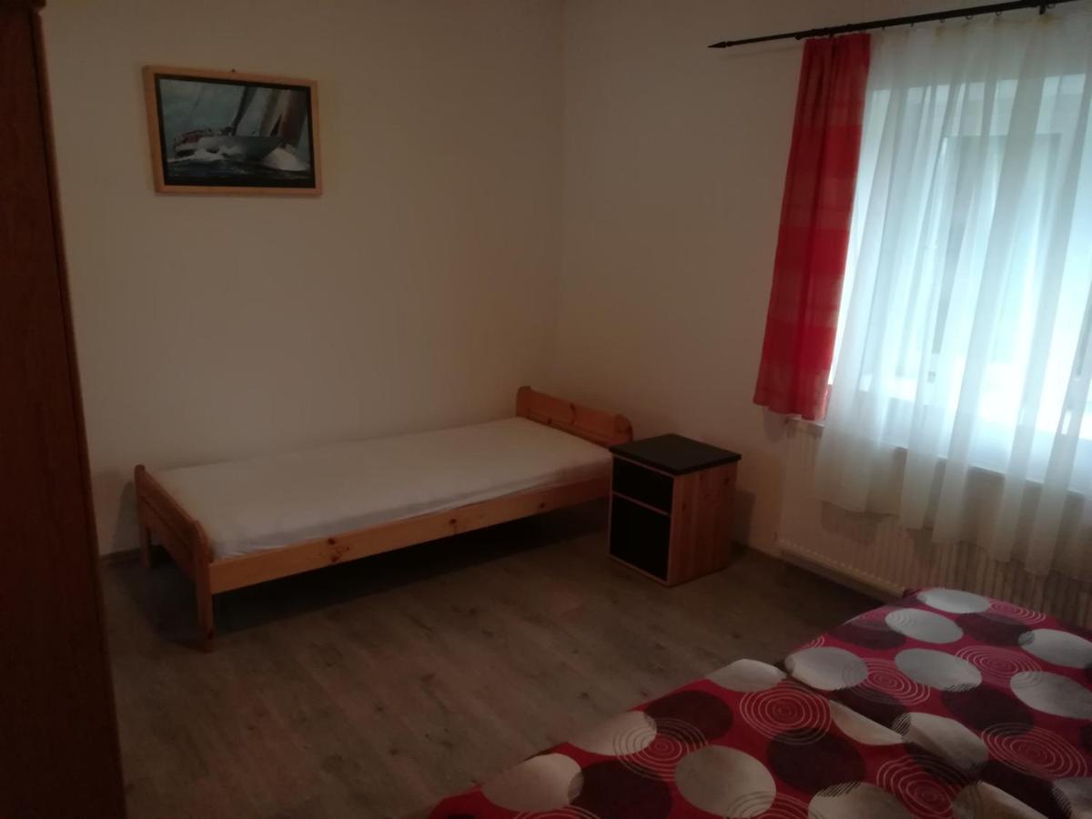 Suemegi Levendula Apartmanok Exterior photo