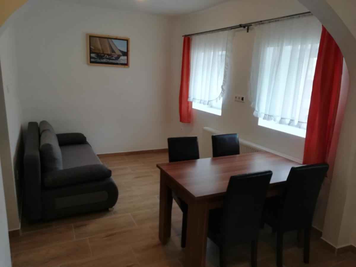 Suemegi Levendula Apartmanok Exterior photo